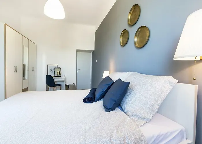 *** Lounge Terrace With The Harbour View / Centre *** Pula