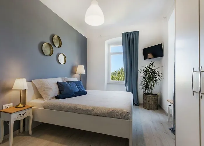 *** Lounge Terrace With The Harbour View / Centre *** Pula