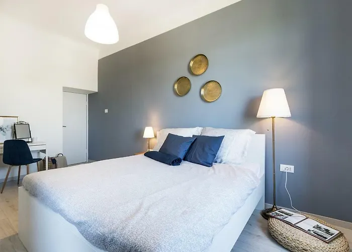 *** Lounge Terrace With The Harbour View / Centre *** Apartment