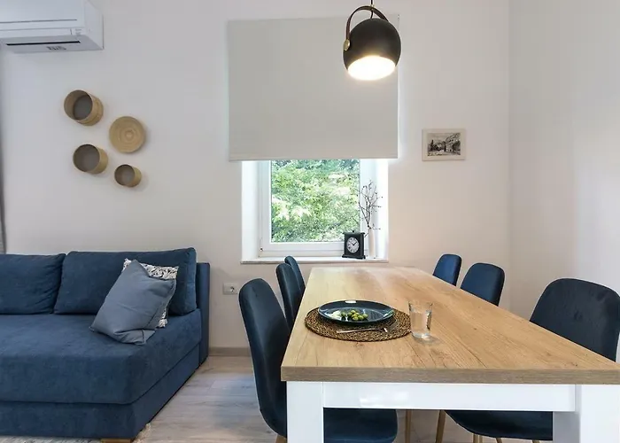 Daire *** Lounge Terrace With The Harbour View / Centre ***