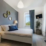 *** Lounge Terrace With The Harbour View / Centre *** Pola